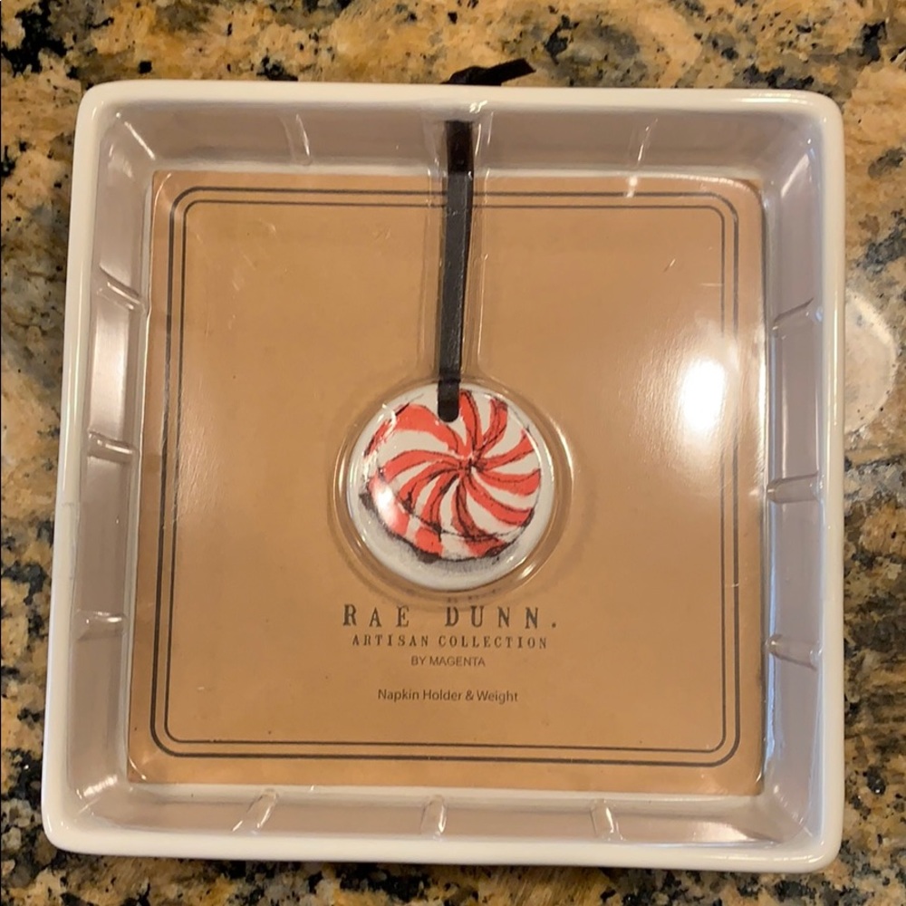 NWT Rae Dunn Christmas Napkin Holder with Weight